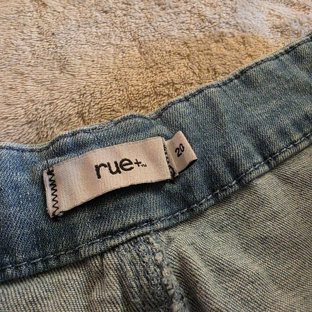 Rue21 Size 20 Distressed Light Wash Denim Jeans - Picture 7 of 8